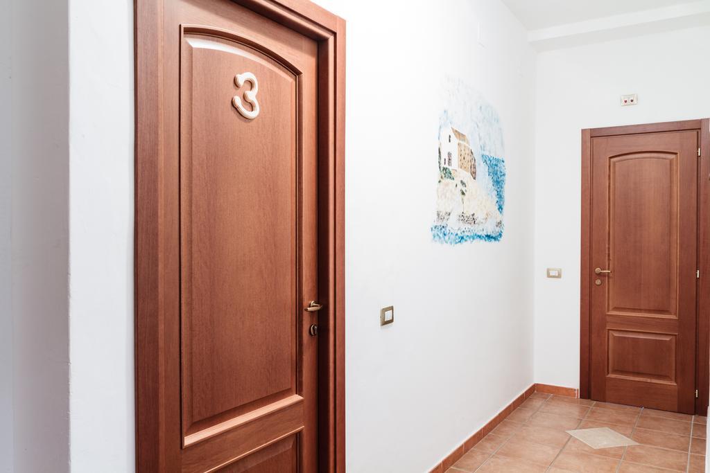 La Mezzanella Guesthouse Porto Torres Buitenkant foto